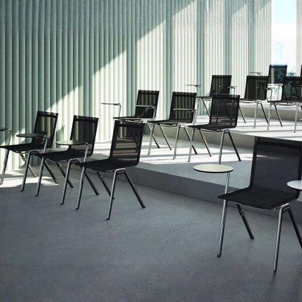 hiller-blaq-460-c1